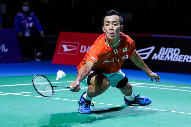 高端羽毛球拍选购指南：从材质到科技全面解析