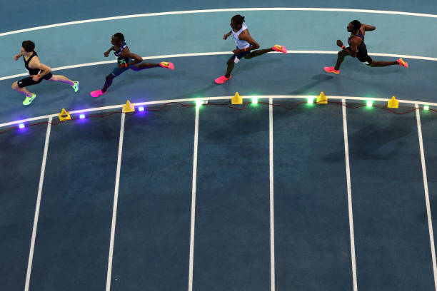 郭晶晶是否有官方职务？详细分析她的多重身份