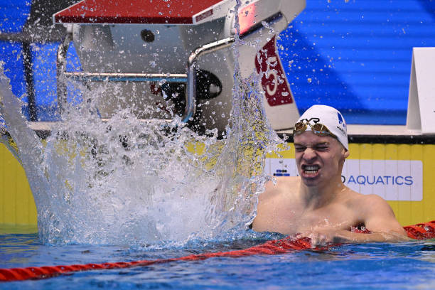 游泳主题手抄报：激发孩子创意的绘画活动