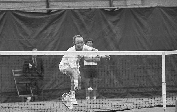 少女们的网球梦想：汗水、泪水与胜利的瞬间